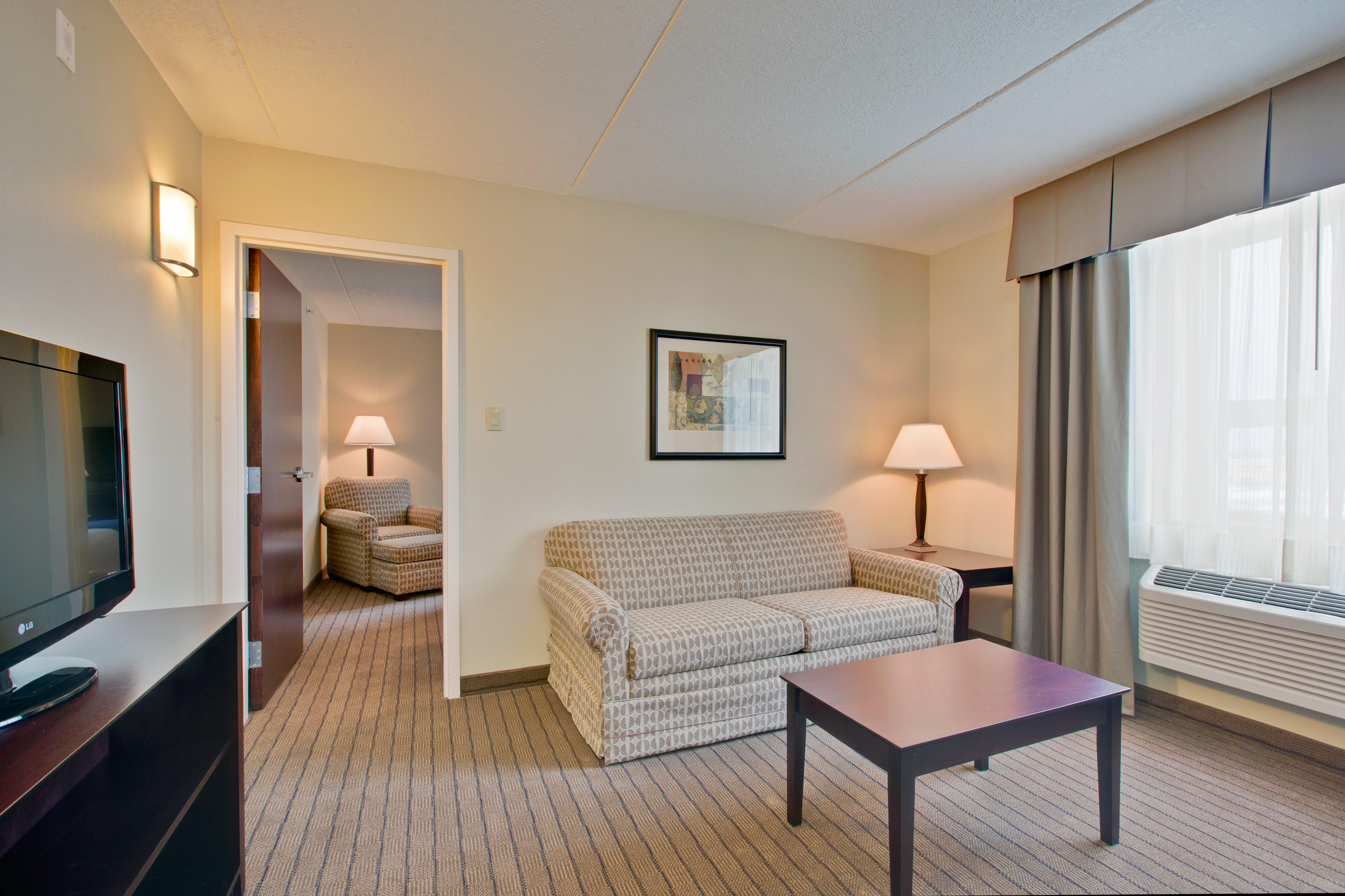 Comfort Inn & Suites Кинкардин Екстериор снимка