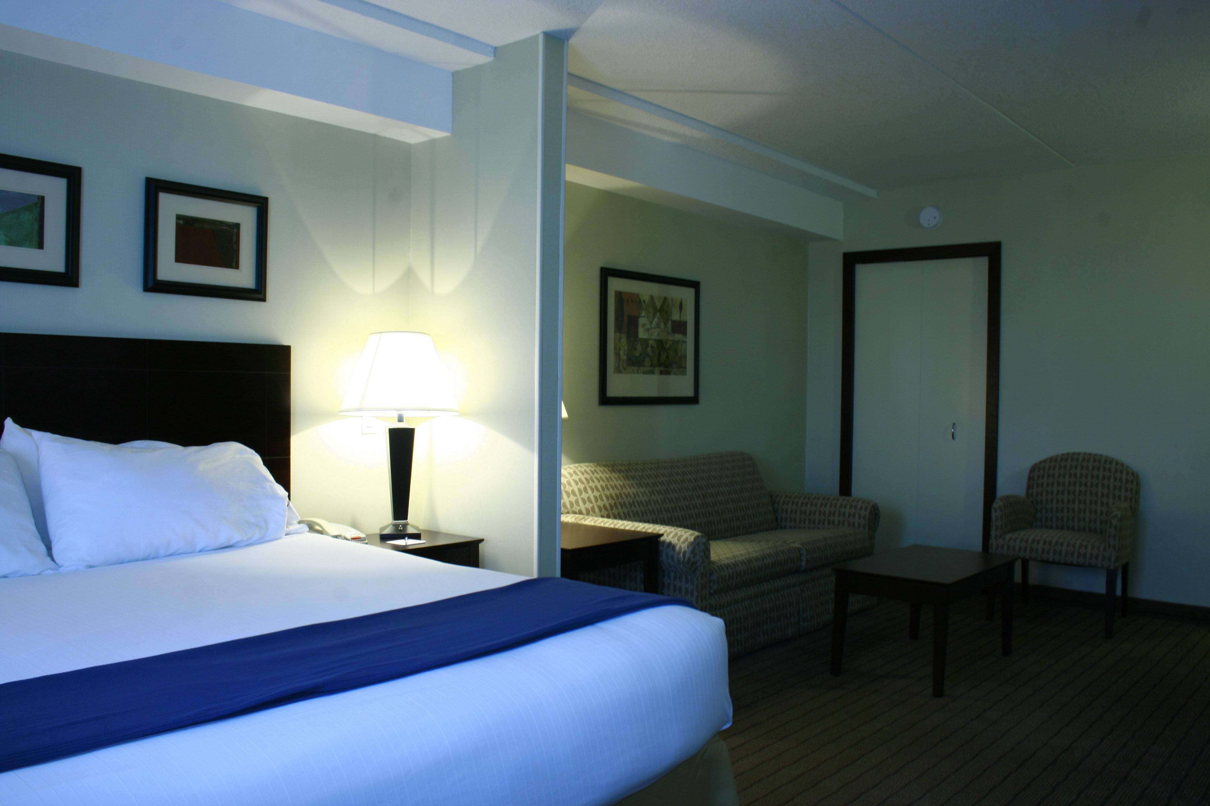 Comfort Inn & Suites Кинкардин Екстериор снимка