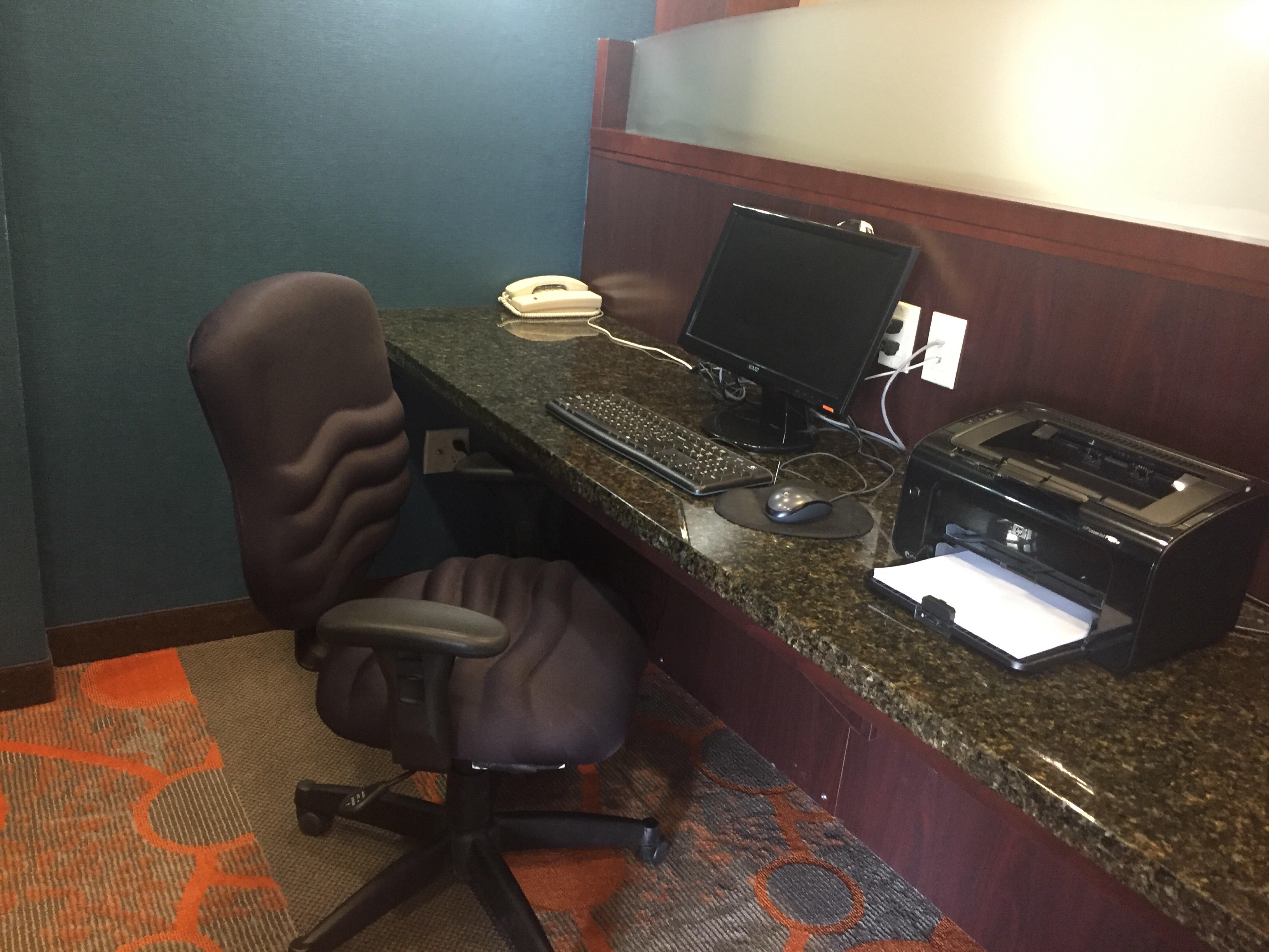 Comfort Inn & Suites Кинкардин Екстериор снимка